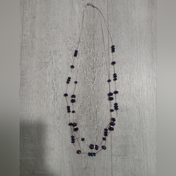 Jewelry - Purple costume jewelry necklace